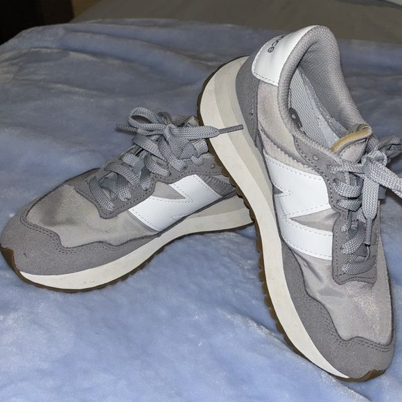 New Balance 237 Sneakers - Picture 1 of 5